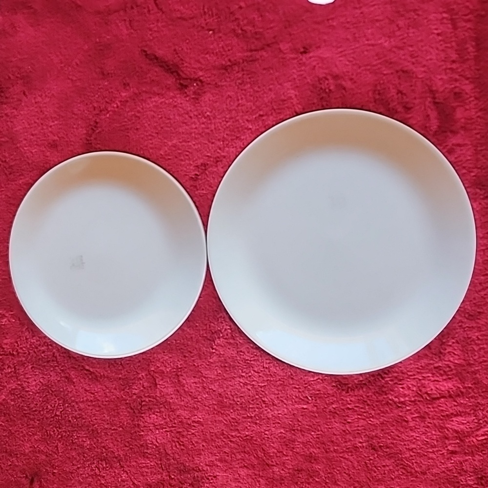 Set of 2 Corelle by Corning, Woodland Brown. Dinner and Salad Plates. - Picture 4 of 8
